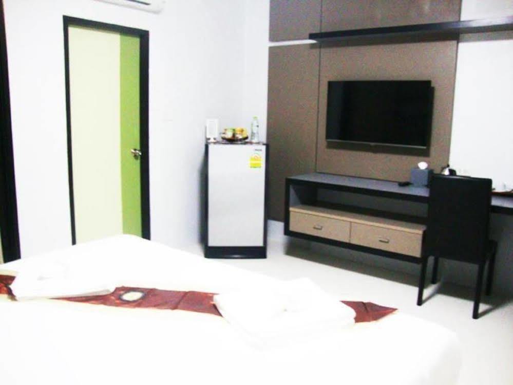 Thongmanee Hotel Hat Yai Exterior photo